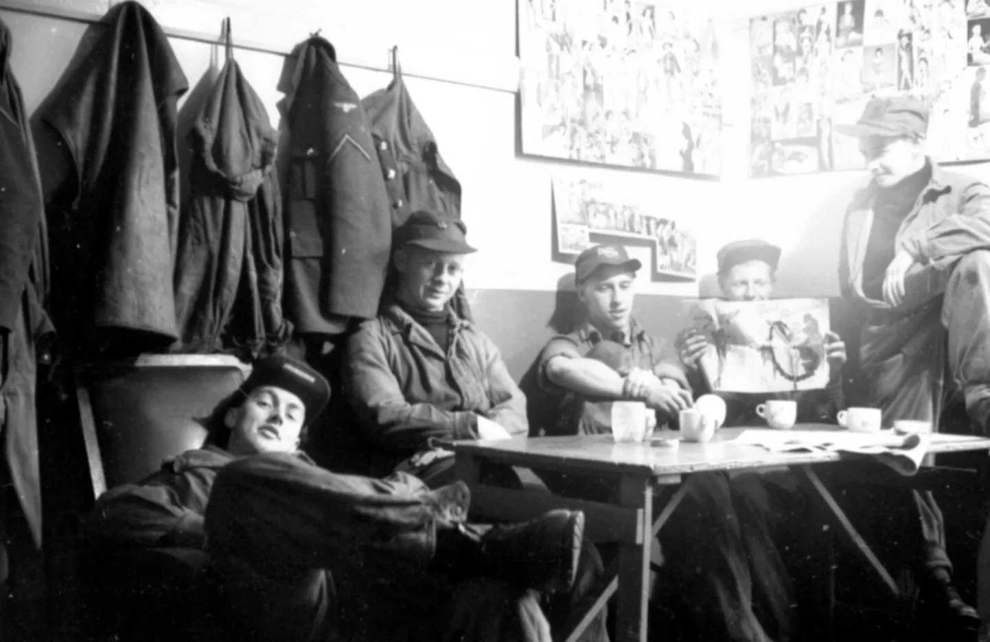 Armourers Crew Room - I've Got The Good Chair!