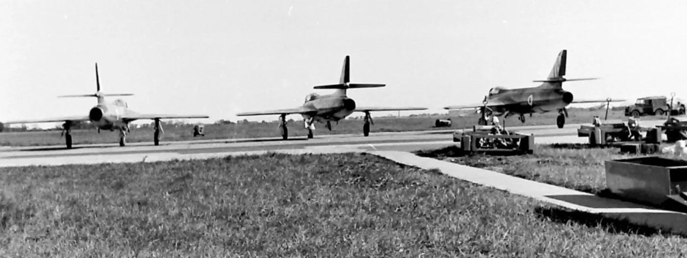 Hunters on the Pan at RAF Leconfield